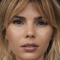 Abby Earl Nøgen
