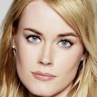 Abigail Hawk Nøgen