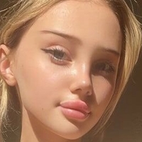 Adorable18Fit Nøgen