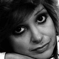 Adriana Asti Nøgen