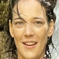 Adriana Birolli Nøgen