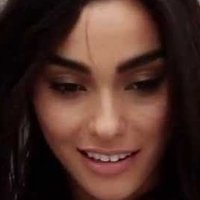 Adrianne Ho Nøgen