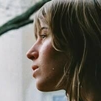 Agnes Verano Nøgen