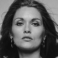Alexandra Bastedo Nøgen