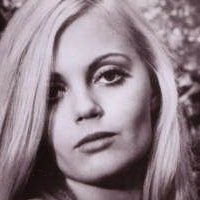 Alexandra Hay Nøgen