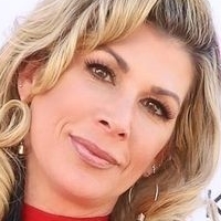 Alexis Bellino Nøgen