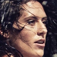Ali Krieger Nøgen