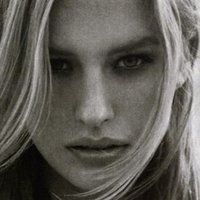 Alice Cornish Nøgen