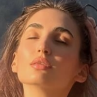 alice.de.ze Nøgen