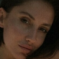 Alice Mamonova Nøgen