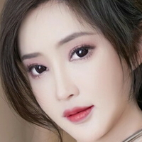 Alice Zhou Yanxii Nøgen