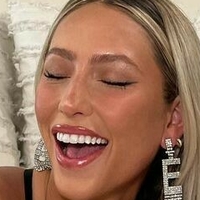 Alix Ashley Nøgen