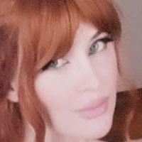 Amber Hallibell Nøgen