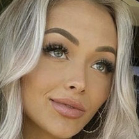 Ambrielle Nøgen
