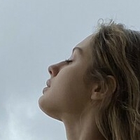 Amelie Lou Nøgen