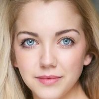 Amy Hart Nøgen