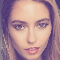 Amy Neville Nøgen