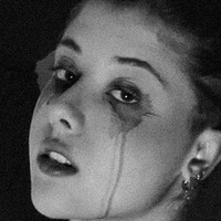 Ana Hilgemberg Nøgen