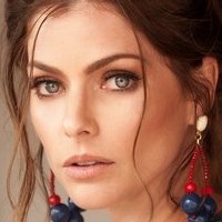 Ana Paula Tabalipa Nøgen