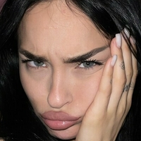 Anastasia Useeva Nøgen
