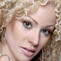 Angelique Burgos Nøgen