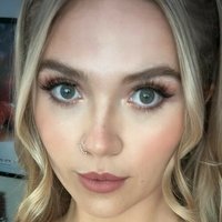 Angie Faith Nøgen