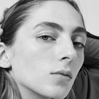 Angie Sherbourne Nøgen
