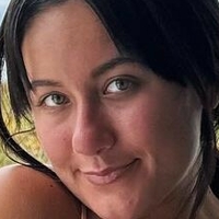 Ani Hayes Nøgen