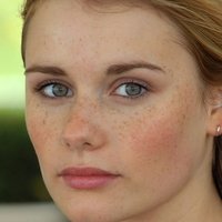 Anna Hausburg Nøgen