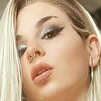 Anna Meow Nøgen