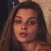 Anna Raise Nøgen