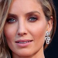 Annabelle Wallis Nøgen