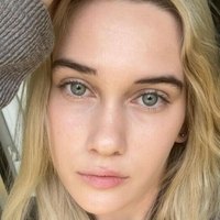 annieclarke_xx Nøgen