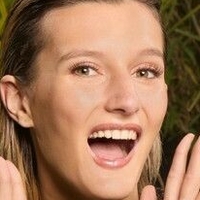 Anya Elsner Nøgen