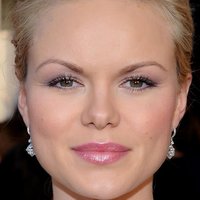 Anya Monzikova Nøgen