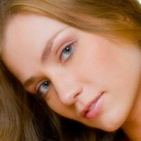 Anya Tikhomirova Nøgen