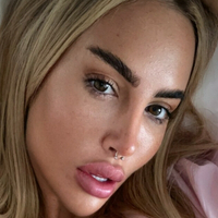 Arabella Lajares Nøgen