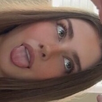 arie.leela Nøgen