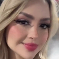 AriGameplays Nøgen