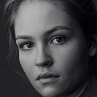 Arina Zharkova Nøgen