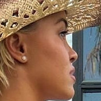 Ashley Martelle Nøgen