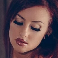 Audrey Kelly Nøgen