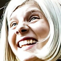 Aurora Aksnes Nøgen