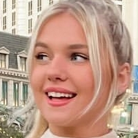 Autumn Krisher Nøgen