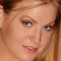 Avery Ray Nøgen