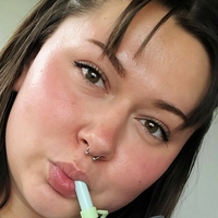 aves_doesthings Nøgen