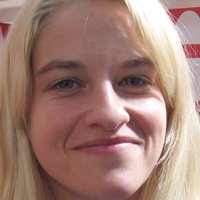 Babet Mader Nøgen