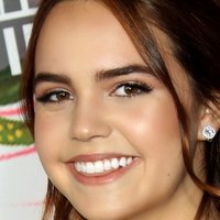 Bailee Madison Nøgen