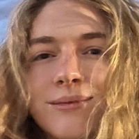 Bailey Nøgen