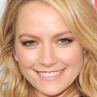 Becki Newton Nøgen